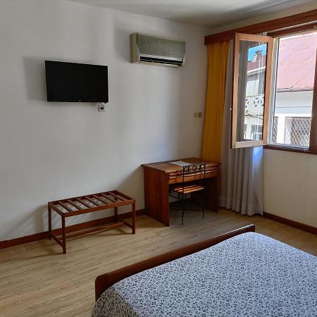 Aina Hotel أنتاناناريفو المظهر الخارجي الصورة